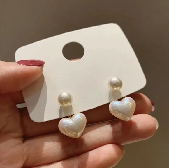 Pearl Heart Earrings - Picture 6 of 6